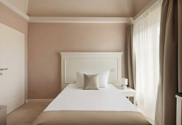 Standard Single room with courtyard view