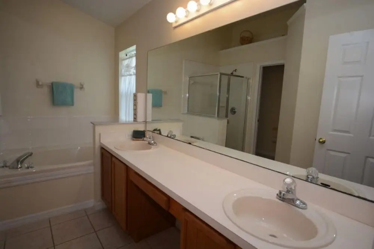 1029 3 Bedroom Pool Home, Eagle Pointe Kissimmee