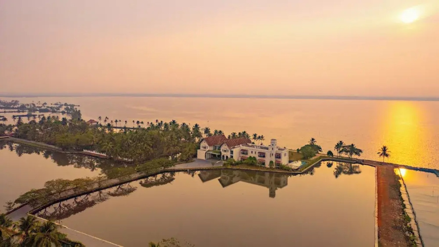 The Lake Manor