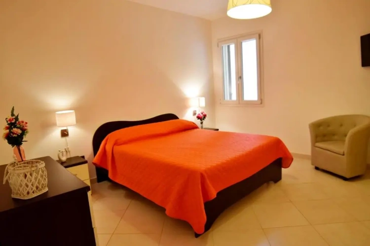 2 Bedrooms Cottage