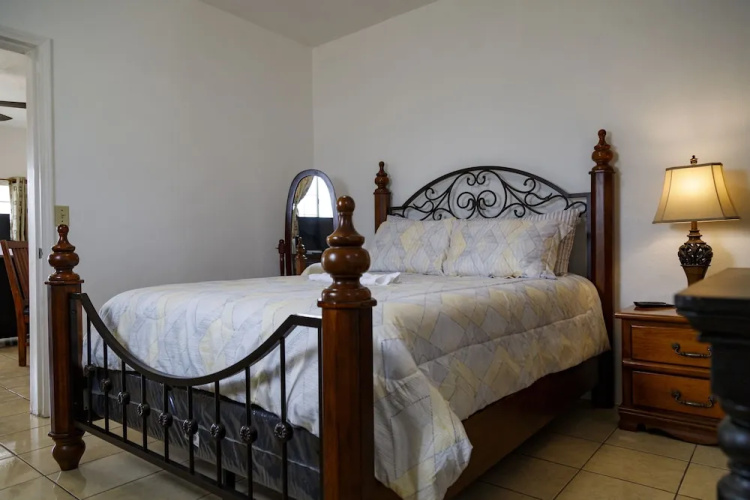 Seaside Adventure Lodging