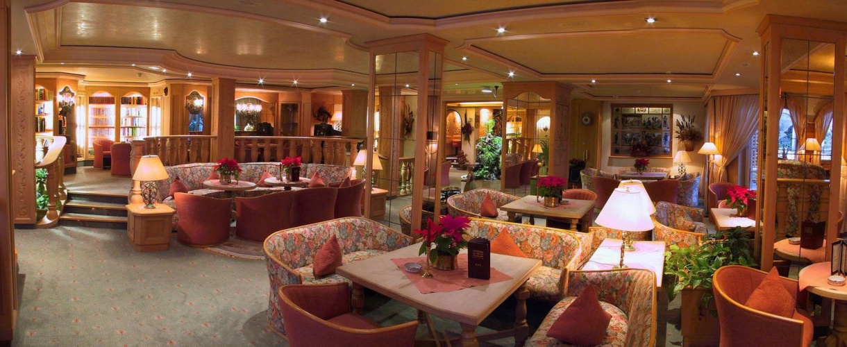 Romantik Hotel Schweizerhof photo 32