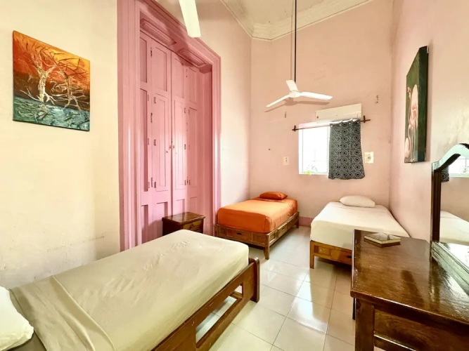 Standard Triple room