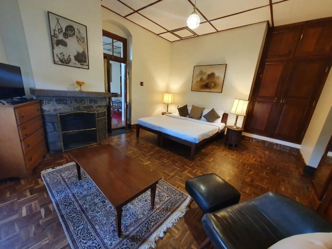 Suite with lake view