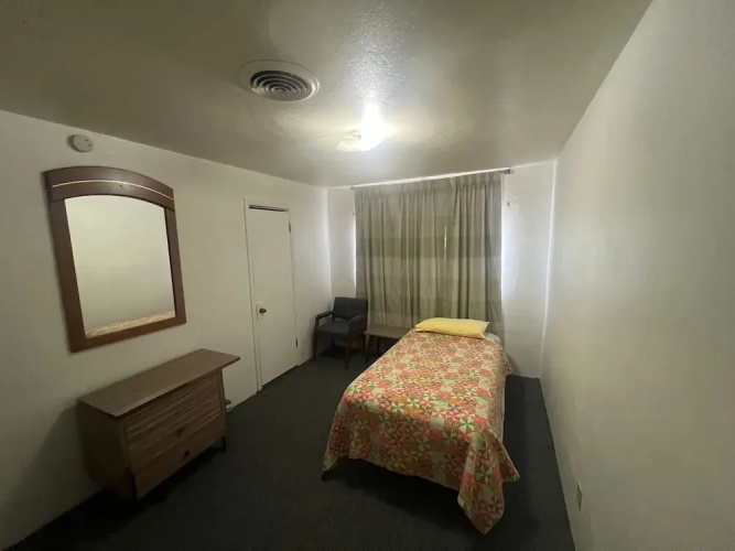 Economy Inn