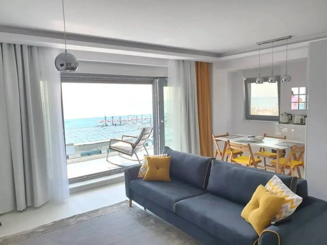 Wave 2 Promenada Apartments