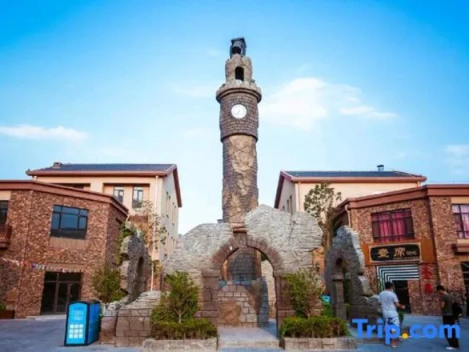Putao Hotel (Yinchuan Xibu Film and Television City Helan Performing Town Branch)