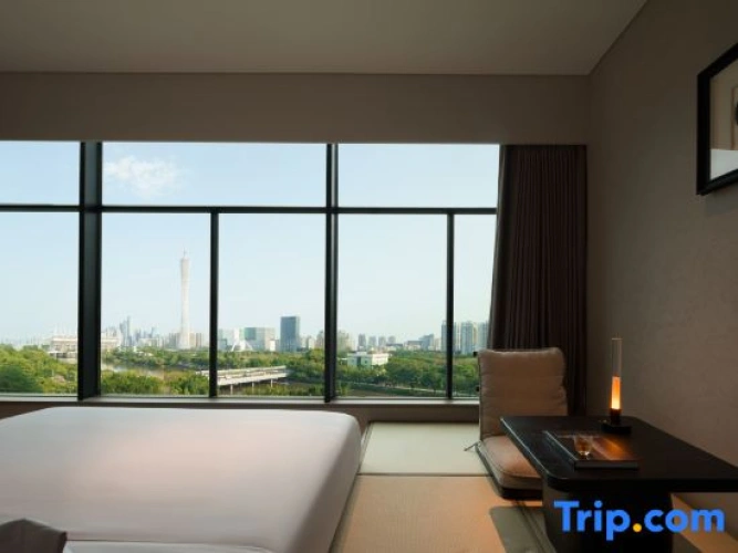 Suite with view
