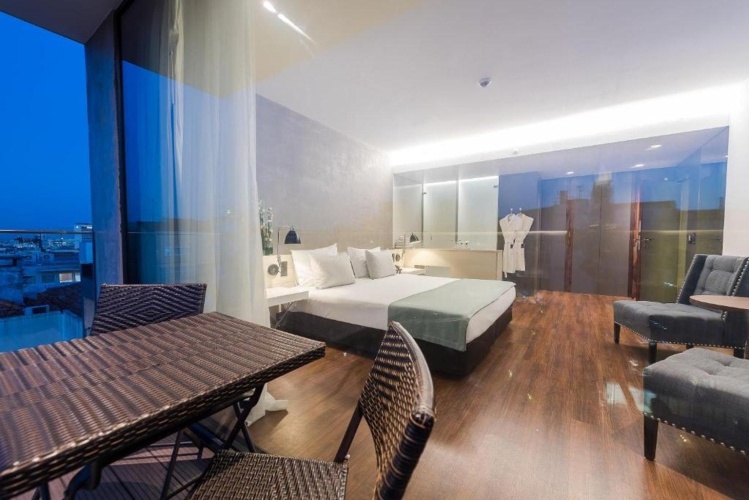Premium room