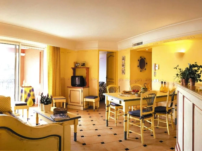 1 Bedroom Apartment