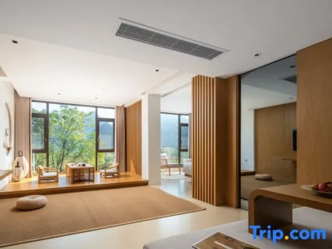 Family Suite with balcony