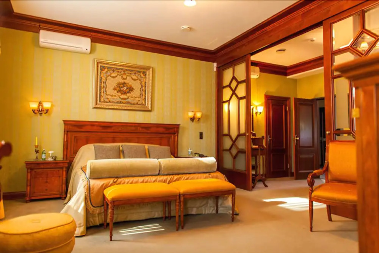 TB Palace Hotel & SPA