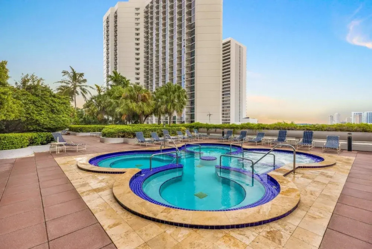 Sun Style Space 3BR Grand