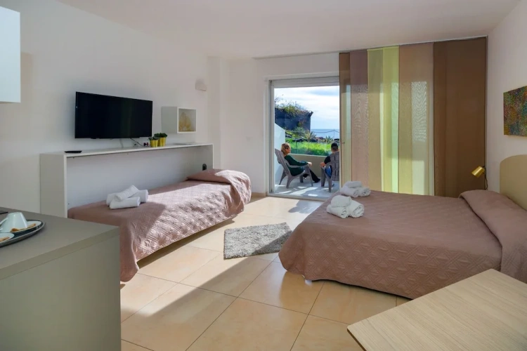 Standard Triple room with balcony and with sea view