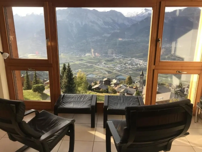 3 Bedrooms Apartment with balcony and with view