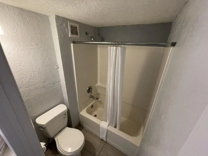 Extend-A-Suites Albuquerque West (ex. Rodeway Inn)