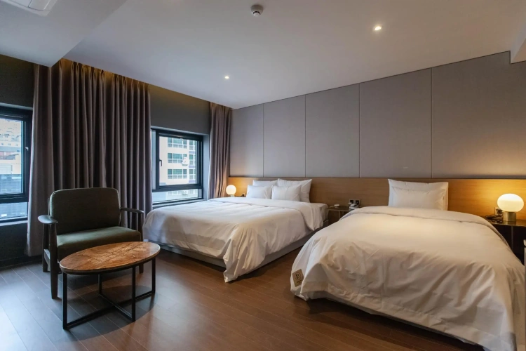 Standard Twin room