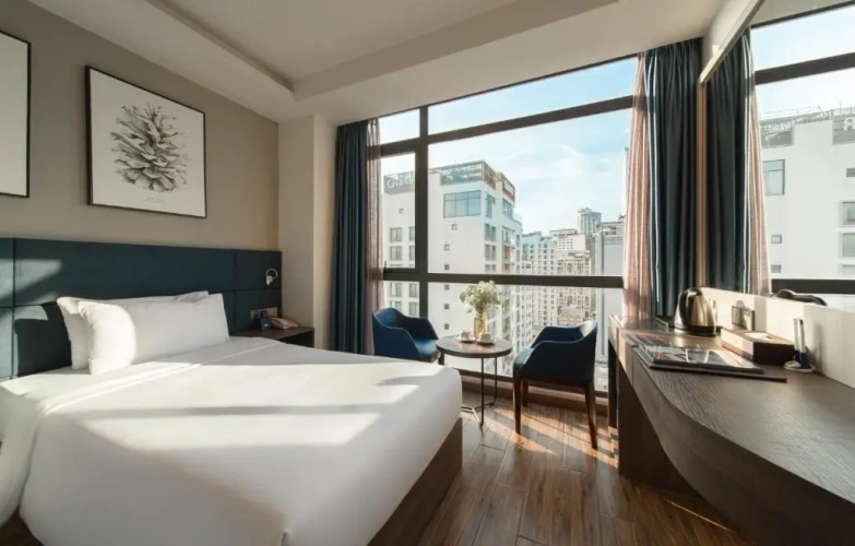 Superior Double room with city view