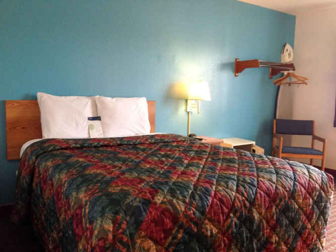 Motel 6 Sedalia, MO