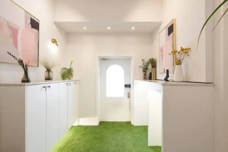 3 Bedrooms Apartment