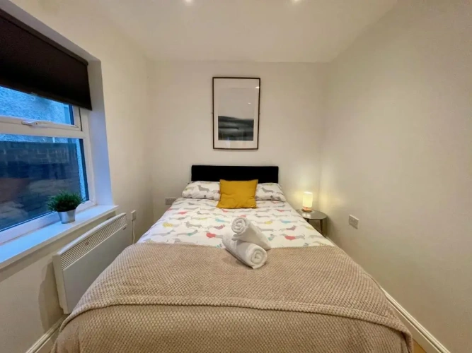 2 Bedrooms Apartment