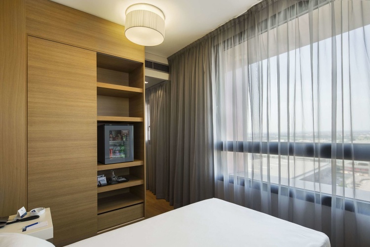 Nh Milano Fiera photo 7