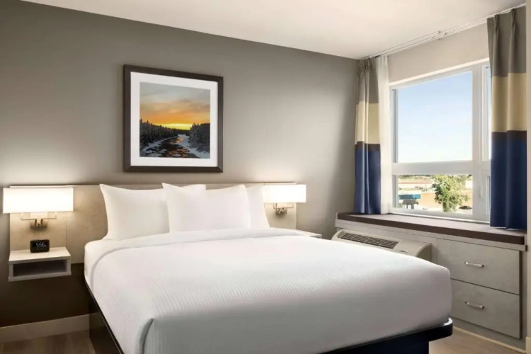 Deluxe Double Suite