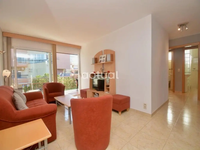 3 Bedrooms Apartment
