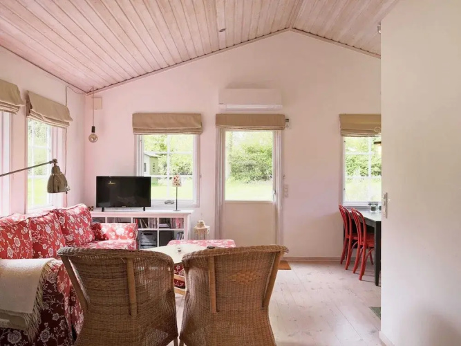 6 Person Holiday Home in Dronningmolle-by Traum