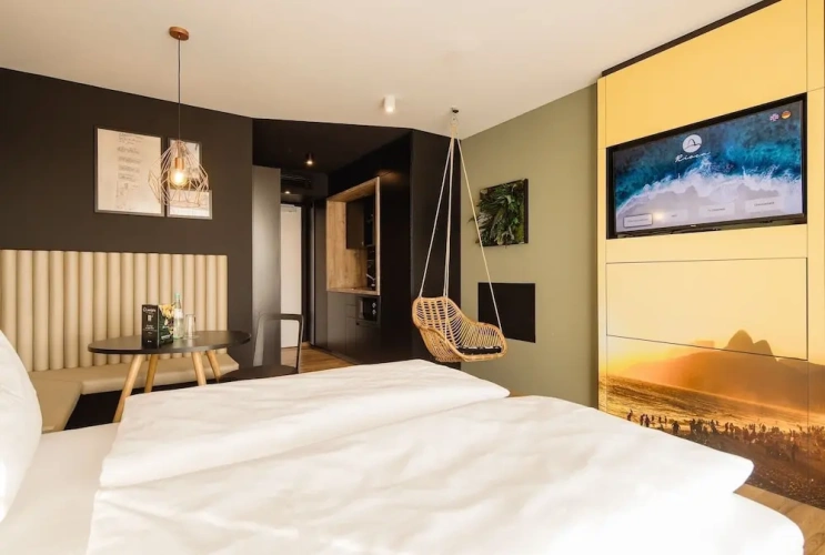 Apartment with balcony