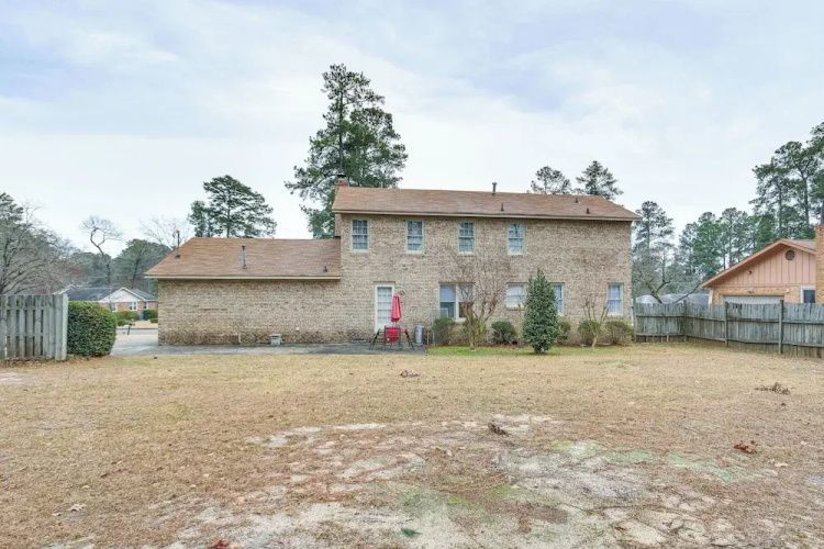 Spacious Augusta Home Near Golf, Shopping & More!