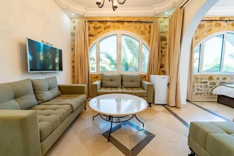 Deluxe Penthouse room with pool view
