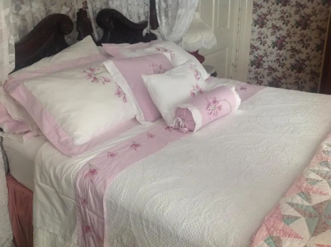 Deluxe Double Suite