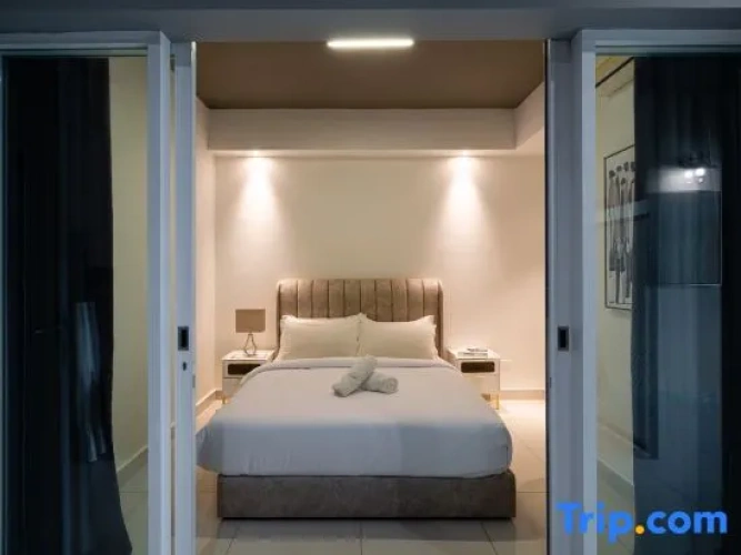 2 Bedrooms Executive Suite with city view