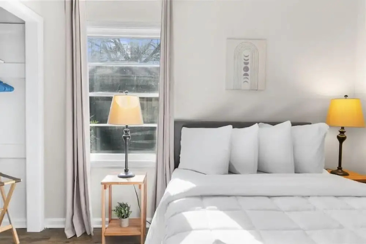 Rose Drive Roost 2