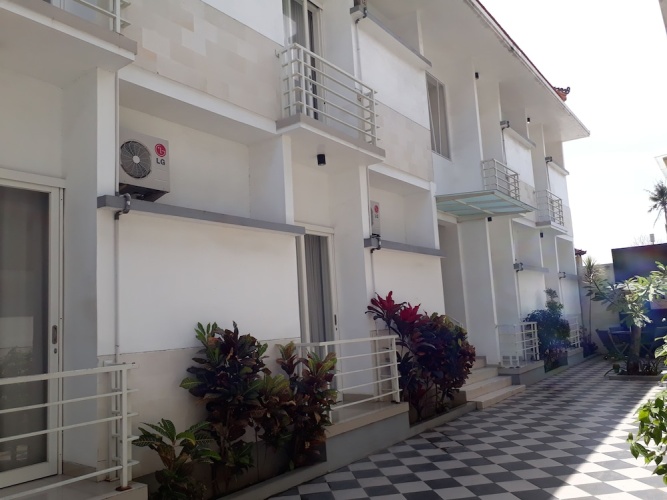 Kubu Anyar Hotel