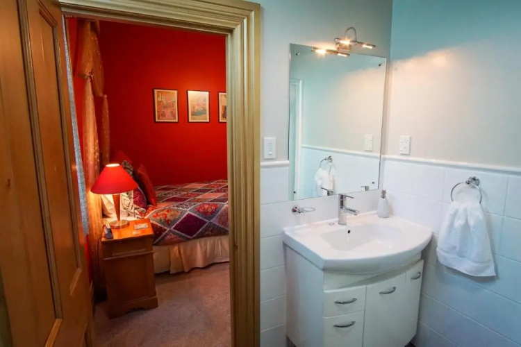 Sea Breeze Bed Breakfast