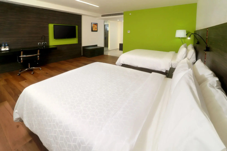 Holiday Inn Express Mexico Aeropuerto by IHG