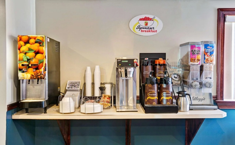 Super 8 by Wyndham Newark DE