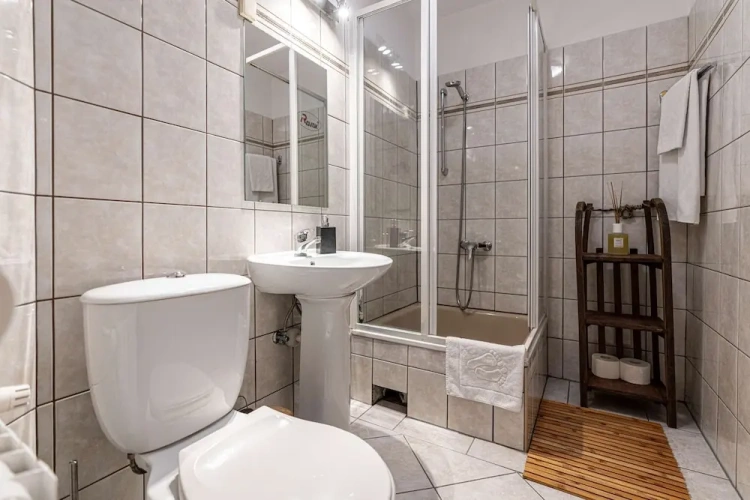 Quadruple Suite