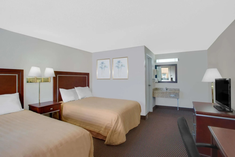 Queen City Inn