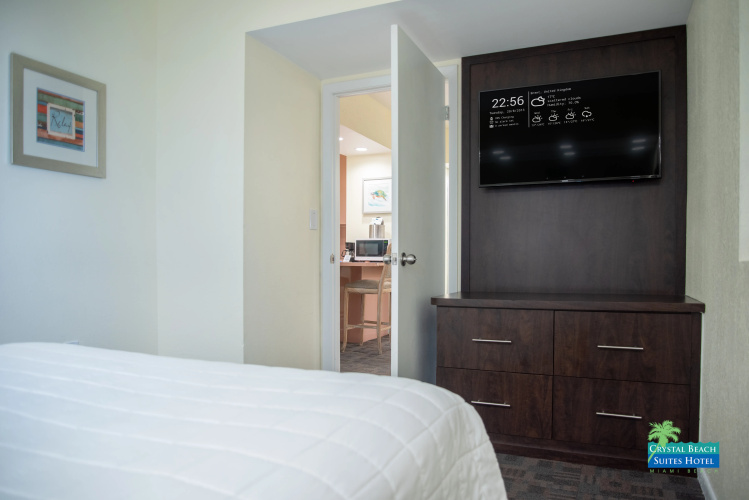 Crystal Beach Suites Miami Oceanfront Hotel