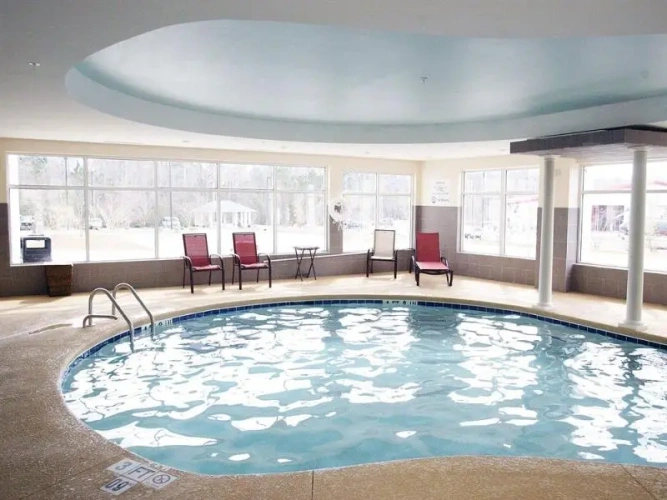 Deluxe Single Suite