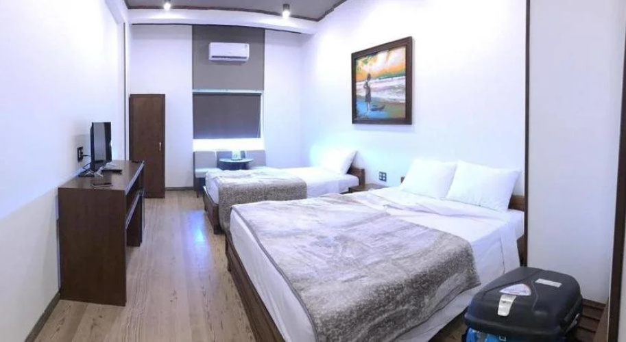 Oceanward Hotel