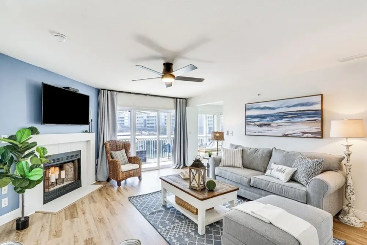 2 Bedrooms Apartment