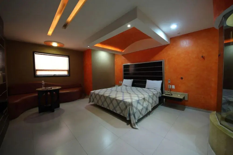Motel Suites Xiu