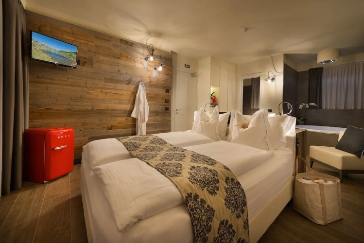 Deluxe Double room with balcony