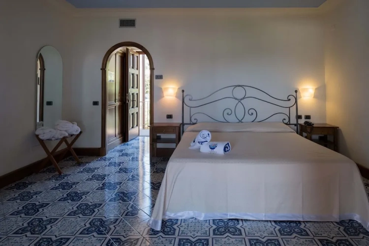 Comfort Double room with balcony and with garden view