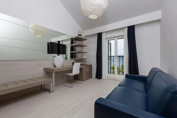 Lafodia Apartments