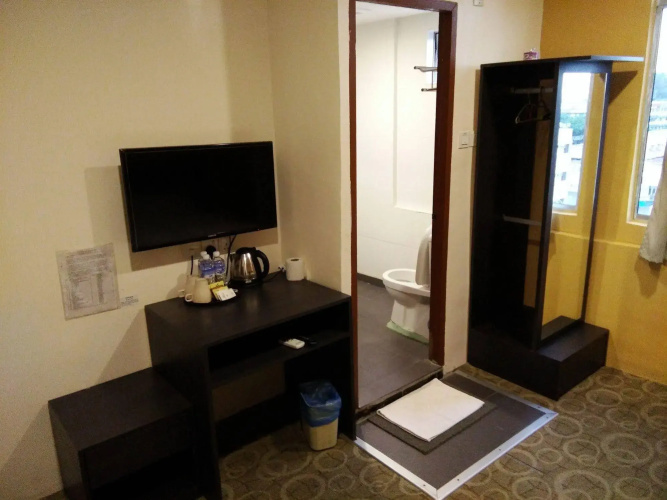 Lucky 11 Hotel